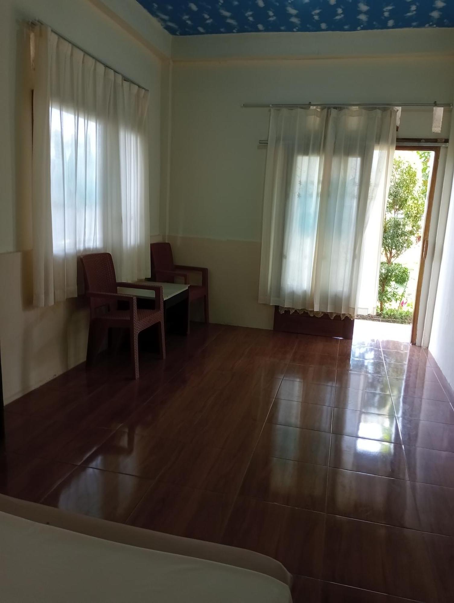 The Daun Puntik Homestay Pemenang Exteriör bild