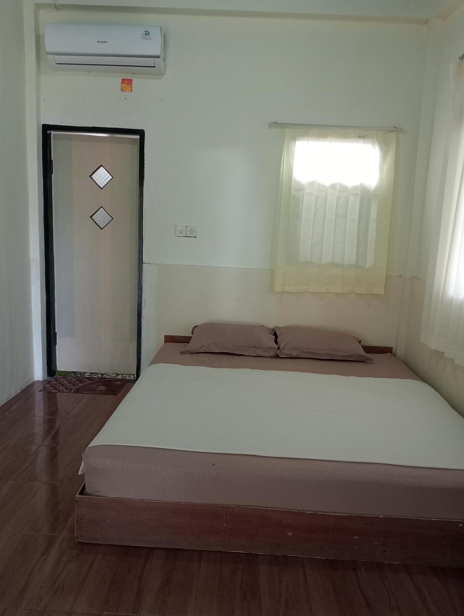 The Daun Puntik Homestay Pemenang Exteriör bild